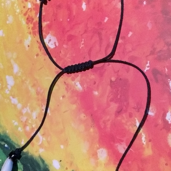 Shell Necklace - Picture 3 of 3